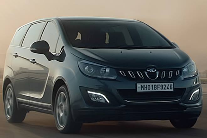top 5 seven seater cars under 25 lakh Mahindra Marazzo Gallery