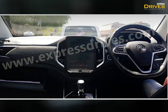 MG Hector cabin leaked