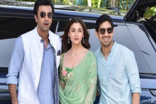 alia bhatt on brahmastra, ranbir kapoor, alia bhatt, brahmastra, ayan mukerji brahmastra, Brahmastra, Amitabh Bachchan, Alia Bhatt Ranbir Kapoor, Brahmastra ranbir alia, alia ranbir photos, brahmastra logo launch