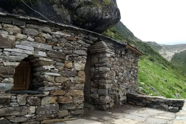 Rudra Gufa meditation cave kedarnath: Located at a height of approximately 3,583 meters, the cave is close to one kilometers uphill on the left side of the holy Kedarnath temple. (Image: GMVN)