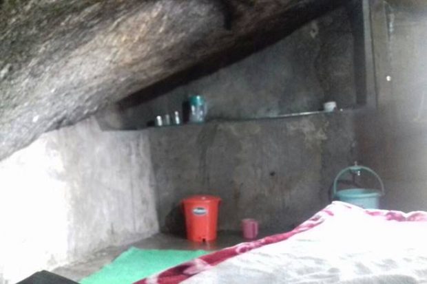 990 rupee, gmvn kedarnath, kedarnath badrinath,kedarnath cave,Modi in cave,modi in kedarnath,Narendra Modi, chardham yatra by helicopter, PM modi in kedarnath,Rudra cave booking, rudra meditation cave kedarnath