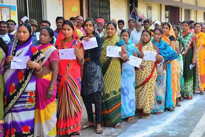  all women booths, delhi lok sabha, election commssion, all woman staff, Lok Sabha elections in delhi, East Delhi lok sabha, delhi candidate, women empowerment delhi 