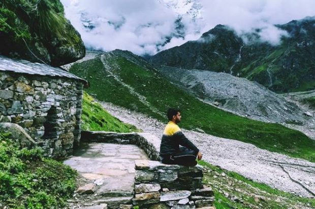 990 rupee, gmvn kedarnath, kedarnath badrinath,kedarnath cave,Modi in cave,modi in kedarnath,Narendra Modi, chardham yatra by helicopter, PM modi in kedarnath,Rudra cave booking, rudra meditation cave kedarnath