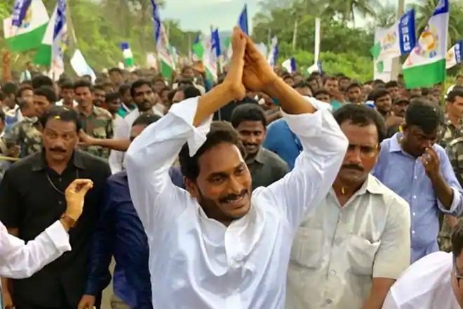 Y S Jaganmohan Reddy, YSJR, YSR Congress, YSRC legislature party, YSRC chief, MLAs Andhra pradesh, Governor E V L Narasimhan, Indira Gandhi Municipal Stadium, Andhra Pradesh Assembly seats, Jagan Reddy, Jagan Reddy father, Jagan Reddy sister, Jagan Reddy rain, Jagan