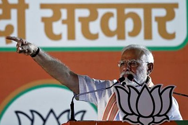 rajiv gandhi modi, modi rahul gandhi, modi on rajiv gandhi, rajiv gandhi death, modi INS Vikrant, gandhi INS Vikrant, rajiv gandhi death date, rajiv gandhi age, bofors, DU teachers modi, du teachers rajiv gandhi