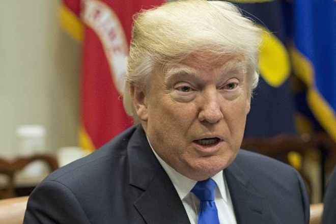 Donald Trump, Donald Trump clown, Donald Trump liar, Donald Trump lawyer, Donald Trump cohen, Trump social media, donald trump twitter, donald trump Facebook, Facebook bans