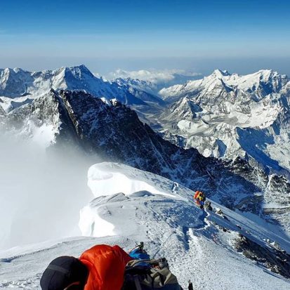 Aditya Gupta, a name to reckon with in the world of furniture and home décor manufacturing, believes in raising the bar, and he just did that by scaling the world’s highest peak. 