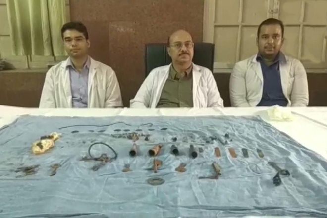 encephalitis, doctors strike, chamki bukhar, encephalitis meaning, acute encephalitis syndrome, muzaffarpur, shashi tharoor, chamki fever, aes disease, encephalitis causes, aes, japanese encephalitis, encephalitis syndrome, bihar temperature, what is encephalitis, bihar news in hindi, chamki bukhar in english, acute encephalitis, encephalitis symptoms, lychee death, brain fever, monsoon in bihar, encephalitis in bihar, bihar child death