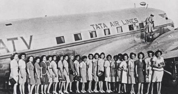 Vistara airlines, Vistara Retrojet, Vistara International Cabin Crew Day, Vistara flights booking, Vistara check in , Vistara 737, cheap airtickets, Vistara premium economy, Vistara Bangalore mumbai Delhi, Club Vistara