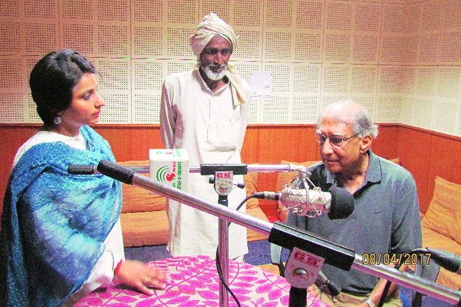 Alfaz-e-Mewat, 107.8 fm, Ghaghas, Haryana, 107.8 MHz, Gurgaon, Gurgaon ki Awaaz, Radio Udaan, Online, Danish Mahajan, general secretary of Radio Udaan, Jnan Taranga, 90.4 FM, Guwahati, Assam chief minister Tarun Gogoi, Jnan Taranga, Krishna Kanta Handique State Open University, KKHSOU, North Eastern Development Finance Corporation, NEDFi, Guwahati, Radio Dhimsa, 90.4 FM, Koraput, Odisha, Chappar village in Odisha, Koraput 