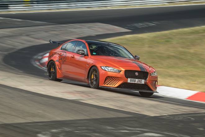 Jaguar xe sv Project 8 Nurburgring Record