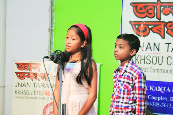 Alfaz-e-Mewat, 107.8 fm, Ghaghas, Haryana, 107.8 MHz, Gurgaon, Gurgaon ki Awaaz, Radio Udaan, Online, Danish Mahajan, general secretary of Radio Udaan, Jnan Taranga, 90.4 FM, Guwahati, Assam chief minister Tarun Gogoi, Jnan Taranga, Krishna Kanta Handique State Open University, KKHSOU, North Eastern Development Finance Corporation, NEDFi, Guwahati, Radio Dhimsa, 90.4 FM, Koraput, Odisha, Chappar village in Odisha, Koraput
