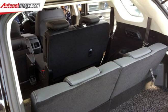 Will make debut as Wuling Almaz (image credits: Autonetmagz.com)