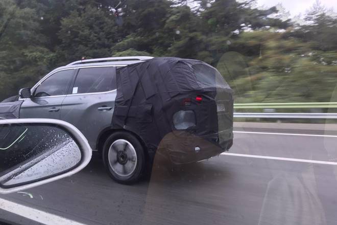 rexton facelift rear 660 image
