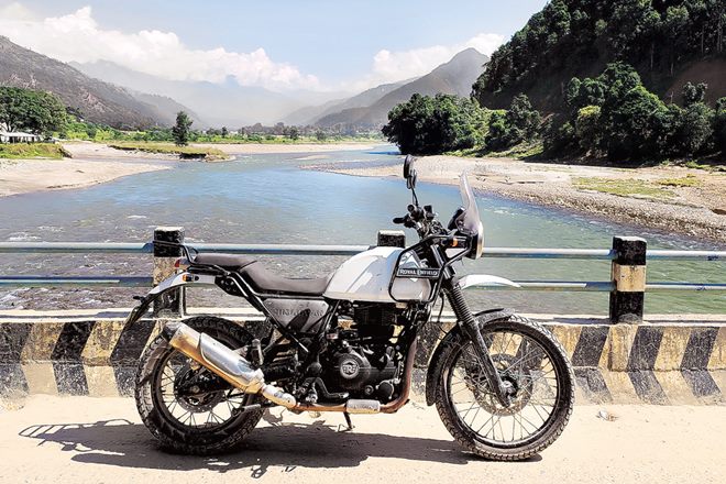 The Himalayan, Harris Performance, footpegs, handlebar, seat height , comfortable riding posture necessary, long trip, bike, 411cc engine