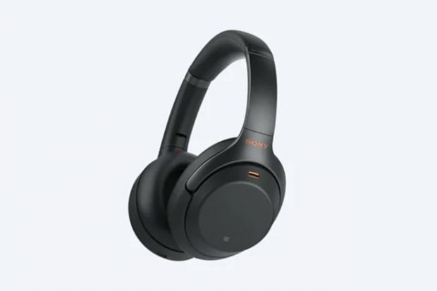 noise cancelling over ear headphones