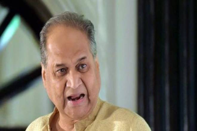 Rahul Bajaj hangs his boot, takes non-executive role in Bajaj Auto