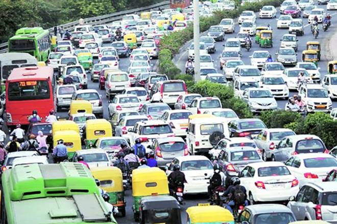 New Year celebrations, traffic jams in Delhi, traffic Delhi, CP, India Gate