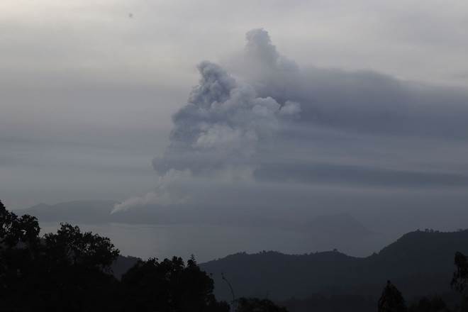 philippine volcano, manila airport, manila international airport, manila airport shutdown, taal volcano, manila volcano