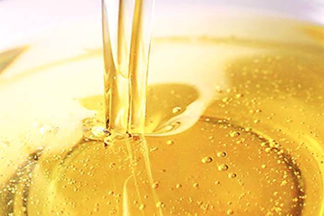 The vegetable oil industry has urged the government that edible oil manufacturers and other makers of essential goods, their clearing and forwarding agents (CFAs), depots and their storage locations be exempted from any stock limits imposed under the ECA by the respective states.