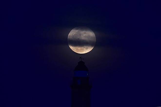 supermoon, full moon, flower supermoon, flower supermoon timings, super flower full moon, flower super moon 2020, flower super moon india, supermoon 2020