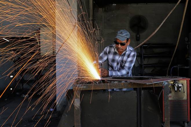 worker, employees, labour laws, UP, cronavirus, lockdown, industry, factories