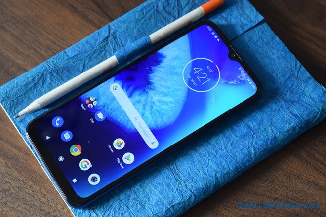 Moto G8 Power Lite