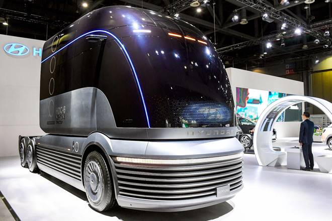 hyundai hydrogen fuel cell electric truck
