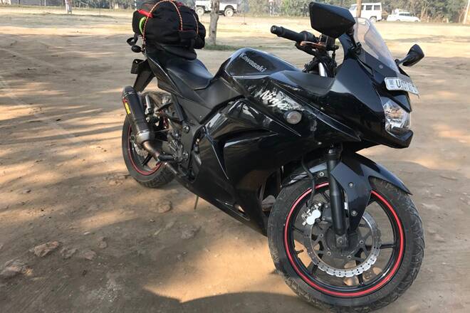 kawasaki ninja 250r riding during pandemic