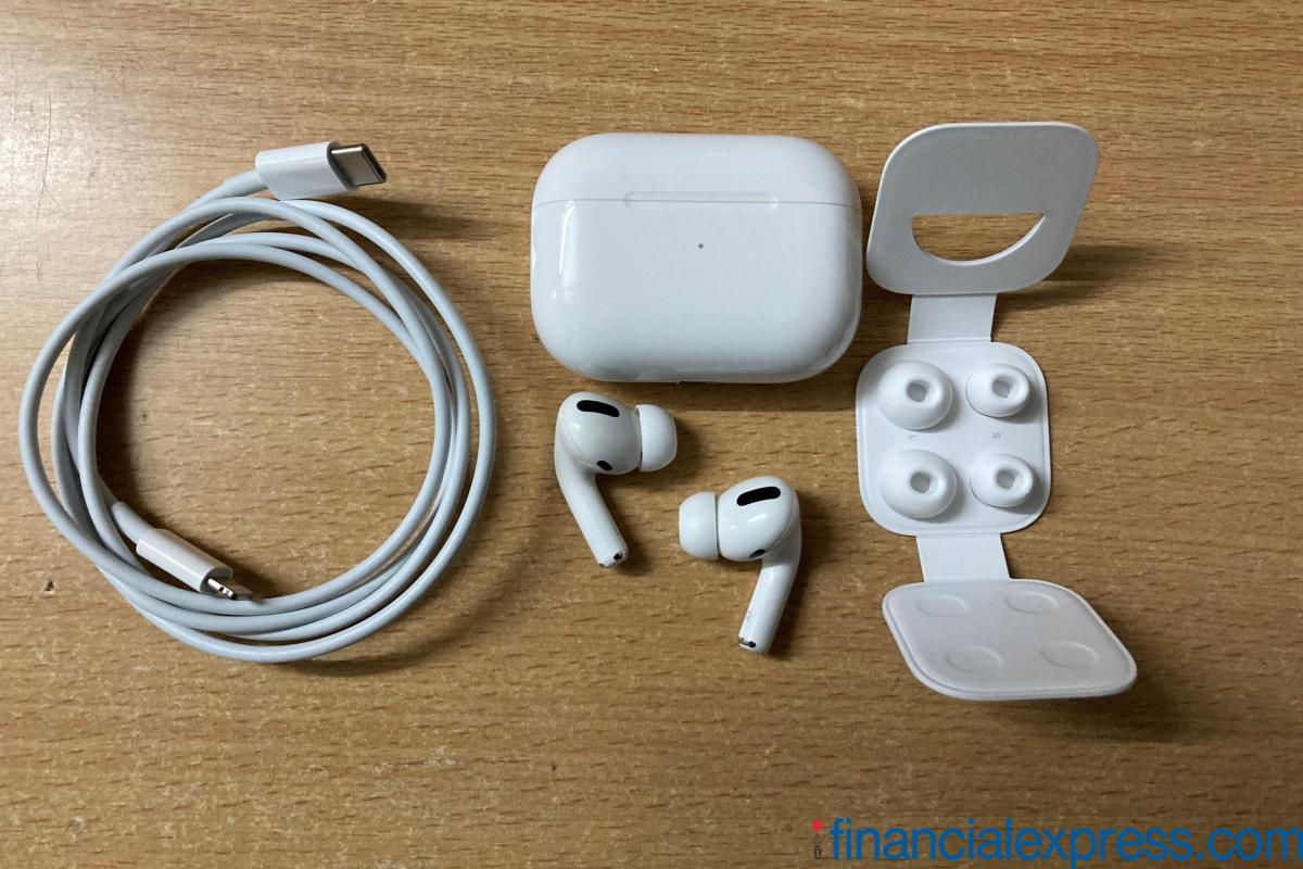 apple airpods pro review 2021