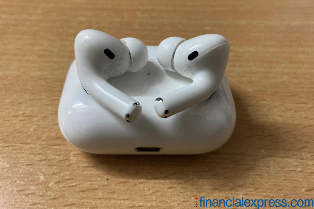 apple airpods pro review 2021