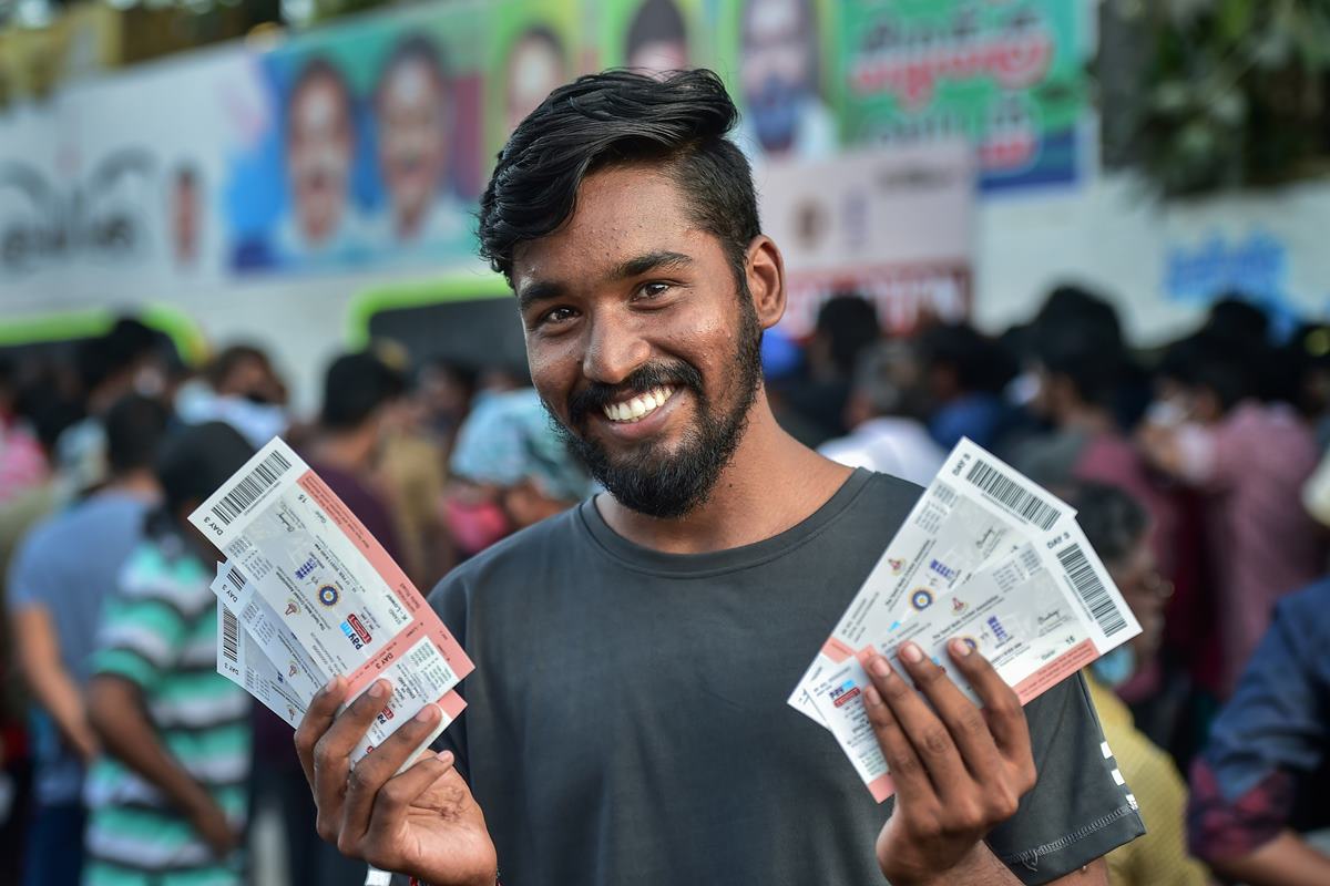 2nd test India vs England 2nd Test crowd MAC Chepauk Stadium Chennaimatch: India vs England
