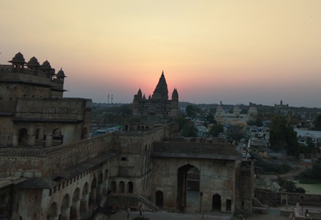 Orchha, MP Tourism, Madhya Pradesh Tourism, Heart of India, Betwa River rafting, Ram Raja temple, Orchha cenotaphs, Jehangir palace, Orchha Sheesh Mahal, Orchha Tour