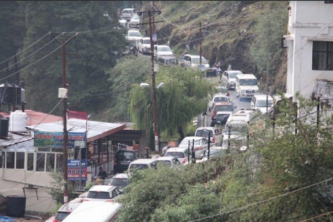 Traffic jam in Mussoorie