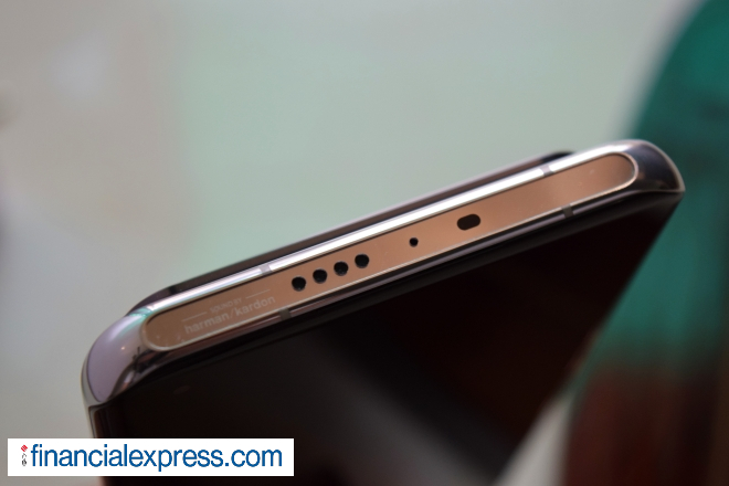Mi 11 Ultra, Mi 11 Ultra review, Mi 11 Ultra should you buy, Mi 11 Ultra features, Mi 11 Ultra camera review, Mi 11 Ultra sale date, Mi 11 Ultra India sales, Mi 11 Ultra India availability, Mi 11 Ultra price in India, Mi 11 Ultra specs, Mi 11 Ultra India price, Xiaomi, Mi