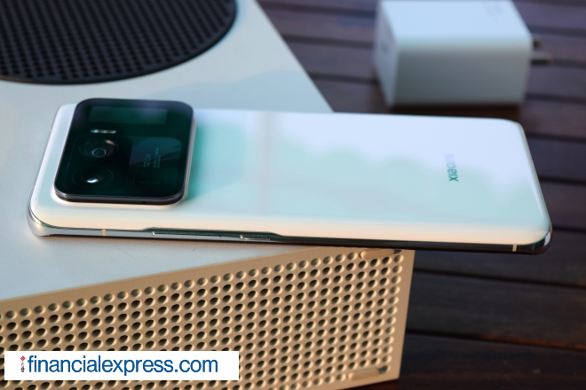 Mi 11 Ultra, Mi 11 Ultra review, Mi 11 Ultra should you buy, Mi 11 Ultra features, Mi 11 Ultra camera review, Mi 11 Ultra sale date, Mi 11 Ultra India sales, Mi 11 Ultra India availability, Mi 11 Ultra price in India, Mi 11 Ultra specs, Mi 11 Ultra India price, Xiaomi, Mi