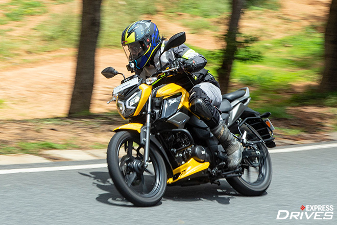 TVS Raider 125 ride and handling