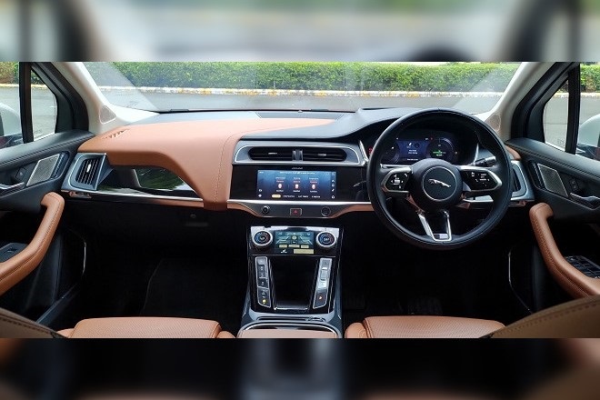 Jaguar I-Pace Dashboard