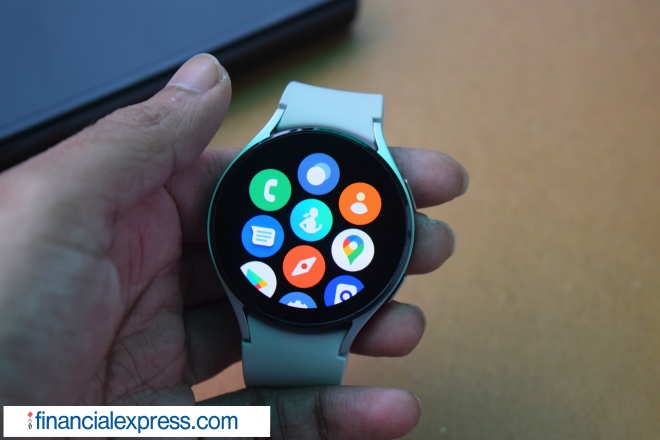Samsung Galaxy Watch 4, Samsung Galaxy Watch 4 review, Apple Watch Series 7, Samsung, Apple