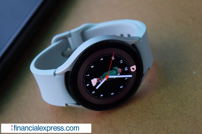 Samsung Galaxy Watch 4, Samsung Galaxy Watch 4 review, Apple Watch Series 7, Samsung, Apple